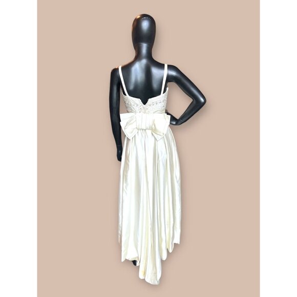 Vintage Obi Waist/Bow 60s Beaded Liquid Satin Wedding Dress - Picture 5 of 6